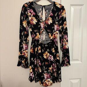 Kendall & Kylie Black Floral Long Sleeve Dress size S